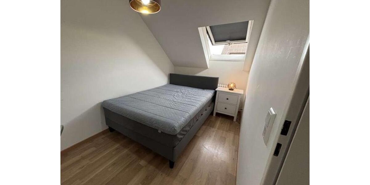 Dachgeschoßwohnung Sindelfingen Darmsheim - 2 Zimmer, 34 m&sup2;, 890&euro; | Angebot:25907984