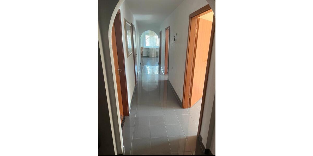 Etagenwohnung Pfullingen - 4 Zimmer, 100 m&sup2;, 329.000&euro; | Angebot:26517363