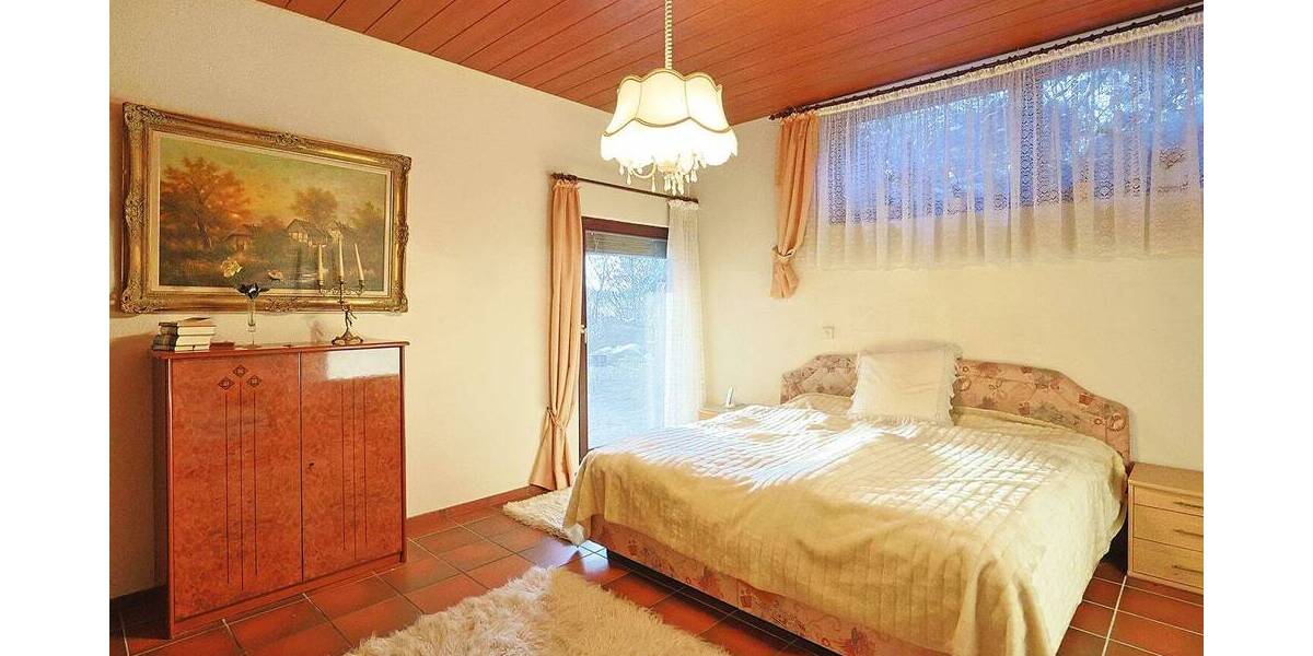 Einfamilienhaus Aidlingen Deufringen - 8 Zimmer, 317 m&sup2;, 750.000&euro; | Angebot:25682123