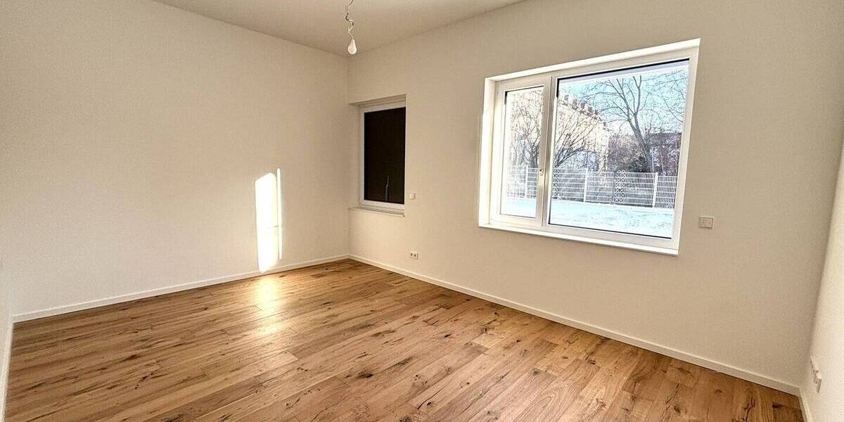 Etagenwohnung Sindelfingen Mitte - 2 Zimmer, 89 m&sup2;, 1.180&euro; | Angebot:26190952