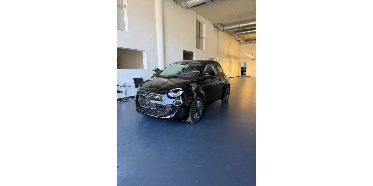 Fiat 500e 14.636 km 16.500 &euro; Böblingen 71034