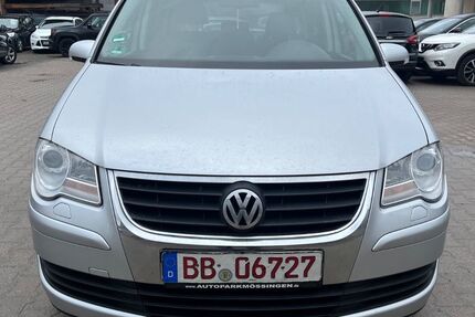 VW Touran 175.200 km 2.650 &euro; Holzgerlingen 71088
