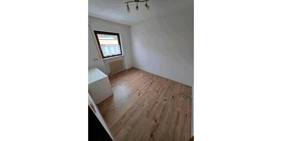 Hochparterre Jettingen - 3 Zimmer, 80 m&sup2;, 270.000&euro; | Angebot:25960897