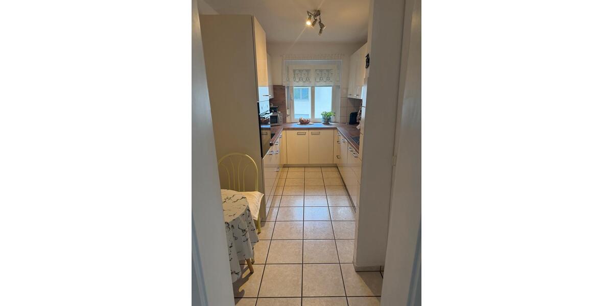 Etagenwohnung Nürtingen - 4 Zimmer, 84 m&sup2;, 360.000&euro; | Angebot:27168908