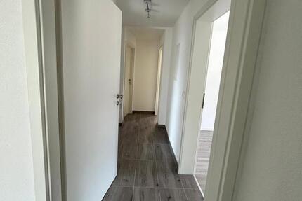 Wohnung Stuttgart Bad Cannstatt - 3 Zimmer, 70 m&sup2;, 1.200&euro; | Angebot:25852569