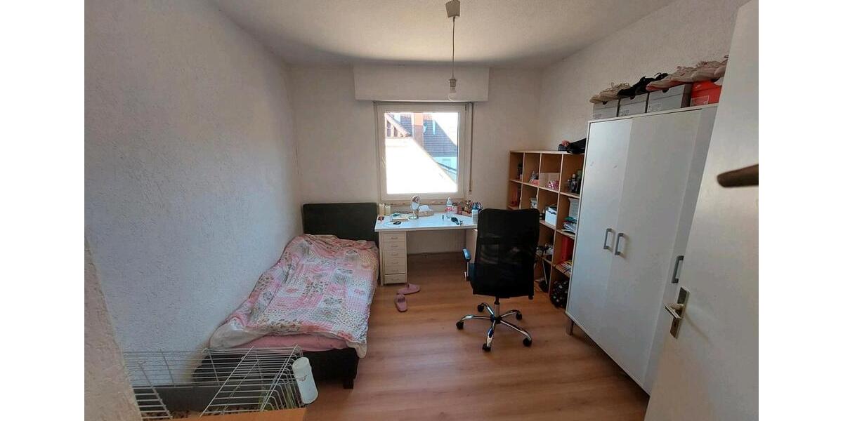 Dachgeschoßwohnung Stuttgart Hedelfingen - 3 Zimmer, 65 m&sup2;, 239.000&euro; | Angebot:27158229