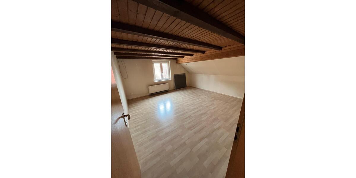 Dachgeschoßwohnung Horb am Neckar - 3 Zimmer, 70 m&sup2;, 700&euro; | Angebot:25311164