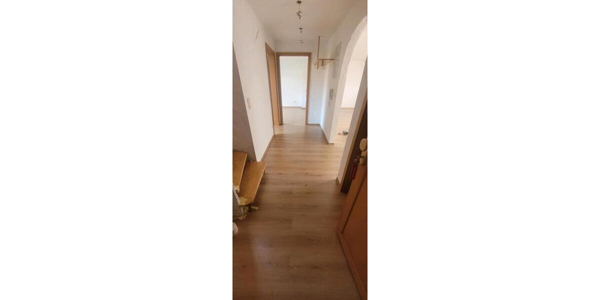 Maisonettenwohnung Herrenberg - 5.5 Zimmer, 100 m&sup2;, 1.500&euro; | Angebot:25611461