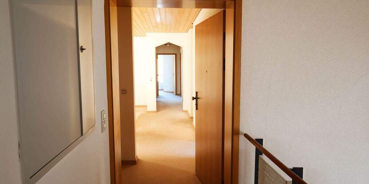 Etagenwohnung Hechingen - 4 Zimmer, 96 m&sup2;, 239.000&euro; | Angebot:25684933