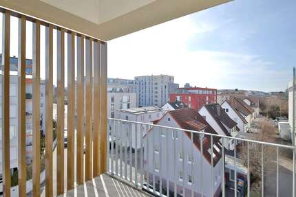 Wohnung Böblingen - 3 Zimmer, 82 m&sup2;, 1.682&euro; | Angebot:25790722