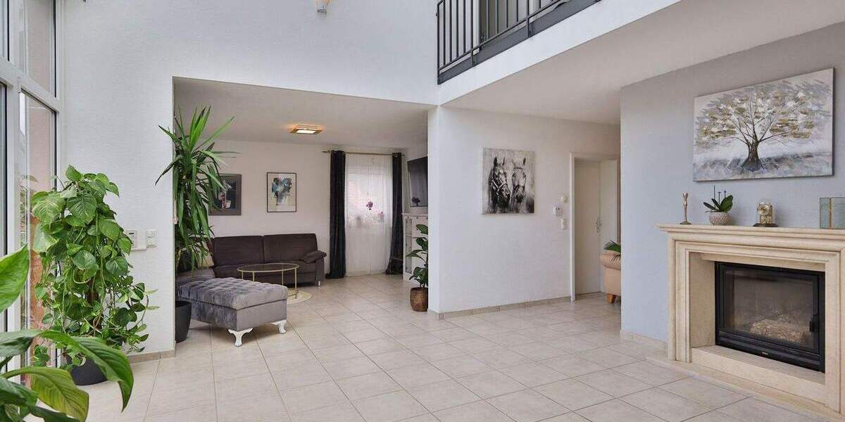 Einfamilienhaus Ostelsheim - 5 Zimmer, 242 m&sup2;, 799.000&euro; | Angebot:25771597