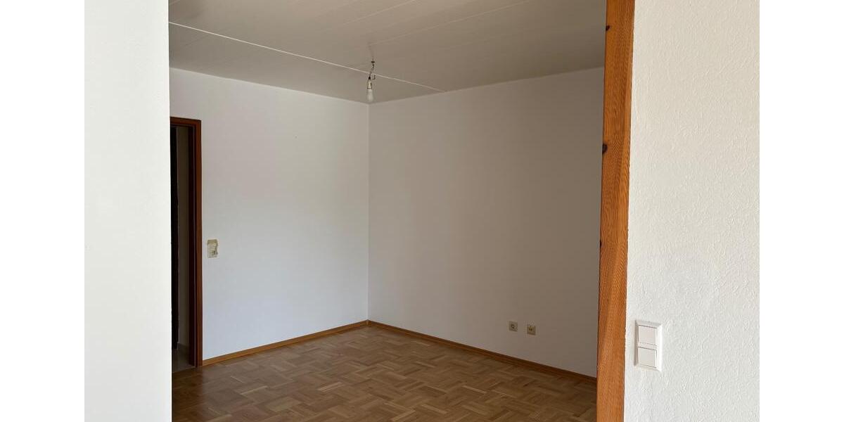 Etagenwohnung Nürtingen - 3 Zimmer, 71 m&sup2;, 950&euro; | Angebot:25842329