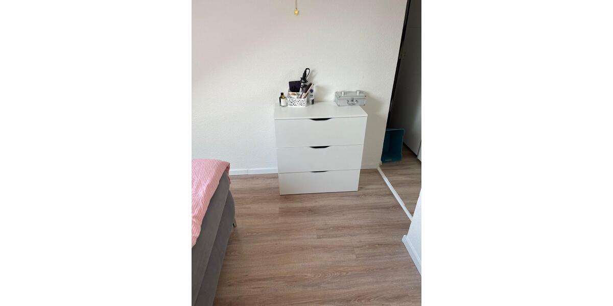 Dachgeschoßwohnung Böblingen Dagersheim - 3 Zimmer, 72 m&sup2;, 1.225&euro; | Angebot:25979030