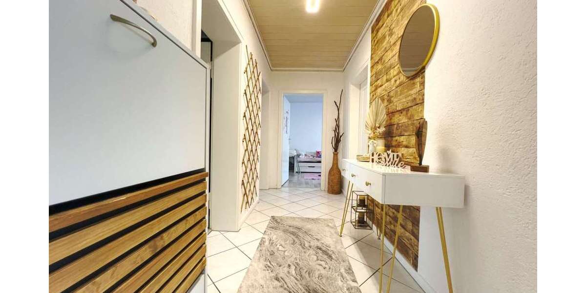 Etagenwohnung Metzingen - 3 Zimmer, 84 m&sup2;, 299.000&euro; | Angebot:26500251