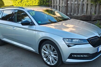 Skoda Superb 30.000 km 36.900 &euro; Nufringen 71154