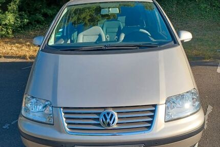 VW Sharan 185.000 km 4.850 &euro; Stuttgart 70376