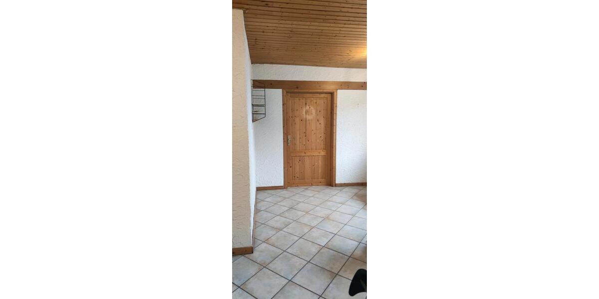 Einfamilienhaus Empfingen - 6 Zimmer, 170 m&sup2;, 1.400&euro; | Angebot:25935051