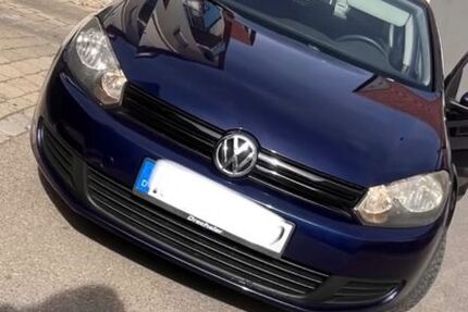VW Golf 177.000 km 3.300 &euro; Eningen unter Achalm 72800