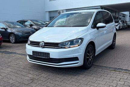 VW Touran 179.534 km 11.995 &euro; Stuttgart 70597