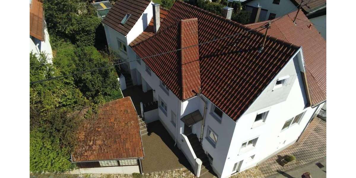 Einfamilienhaus Nürtingen-Neckarhausen Neckarhausen - 8 Zimmer, 135 m&sup2;, 498.000&euro; | Angebot:25774456