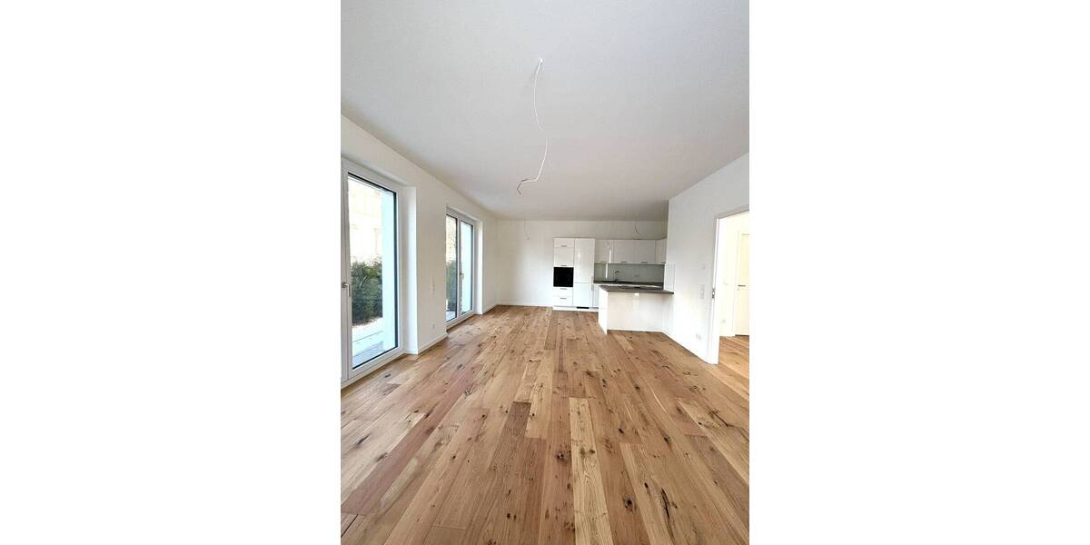 Etagenwohnung Sindelfingen Mitte - 2 Zimmer, 89 m&sup2;, 1.180&euro; | Angebot:26190952