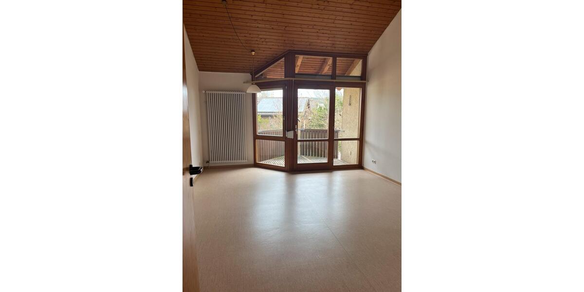Etagenwohnung Herrenberg - 1 Zimmer, 23 m&sup2;, 500&euro; | Angebot:25438955