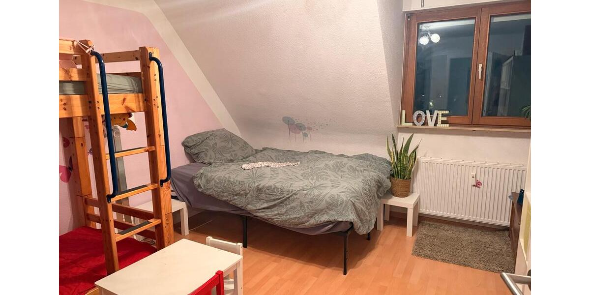 Reihenhaus Aidlingen - 7 Zimmer, 134 m&sup2;, 610.000&euro; | Angebot:25907305