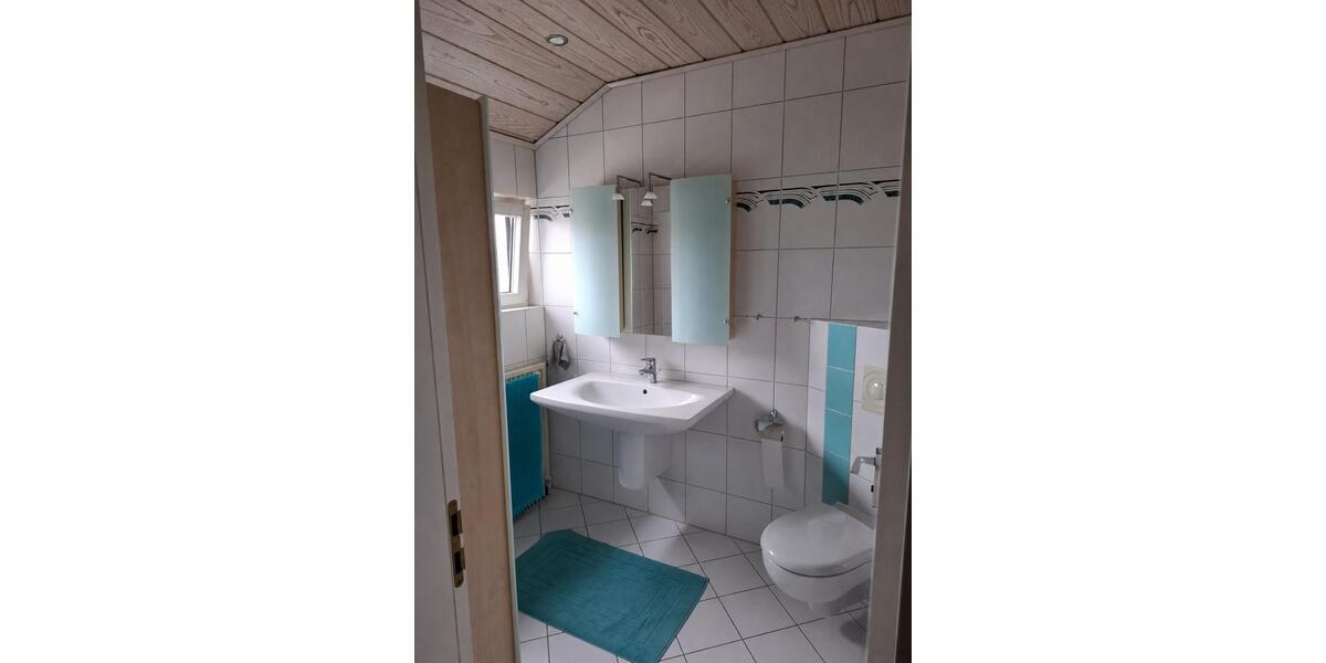Dachgeschoßwohnung Ehningen - 3.5 Zimmer, 81 m&sup2;, 397.000&euro; | Angebot:27143502