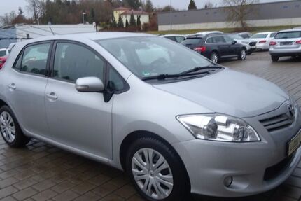 Toyota Auris 70.000 km 9.490 &euro; Horb-Mühringen 72160