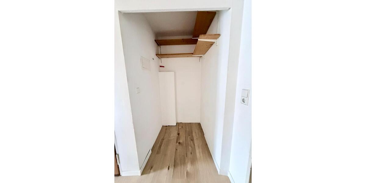 Etagenwohnung Metzingen - 2.5 Zimmer, 63 m&sup2;, 229.000&euro; | Angebot:27261704