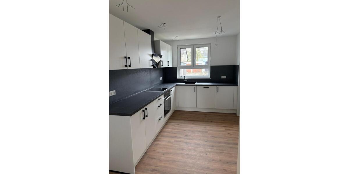 Erdgeschoßwohnung Ofterdingen - 4.5 Zimmer, 150 m&sup2;, 1.800&euro; | Angebot:26201489