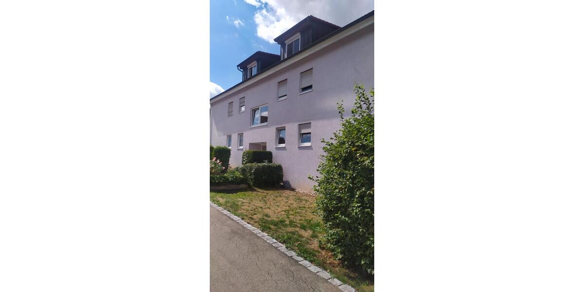 Dachgeschoßwohnung Böblingen Dagersheim - 2.5 Zimmer, 67 m&sup2;, 289.000&euro; | Angebot:27446821