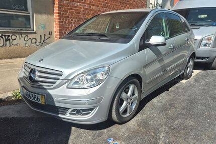Mercedes-Benz B 200 166.000 km 5.700 &euro; Reutlingen 72770