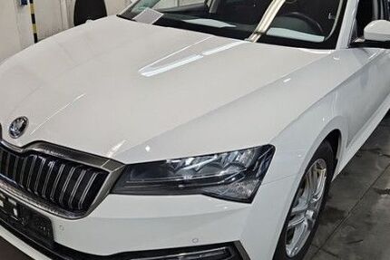 Skoda Superb 106.000 km 17.699 &euro; Reutlingen / Mittelstadt 72766
