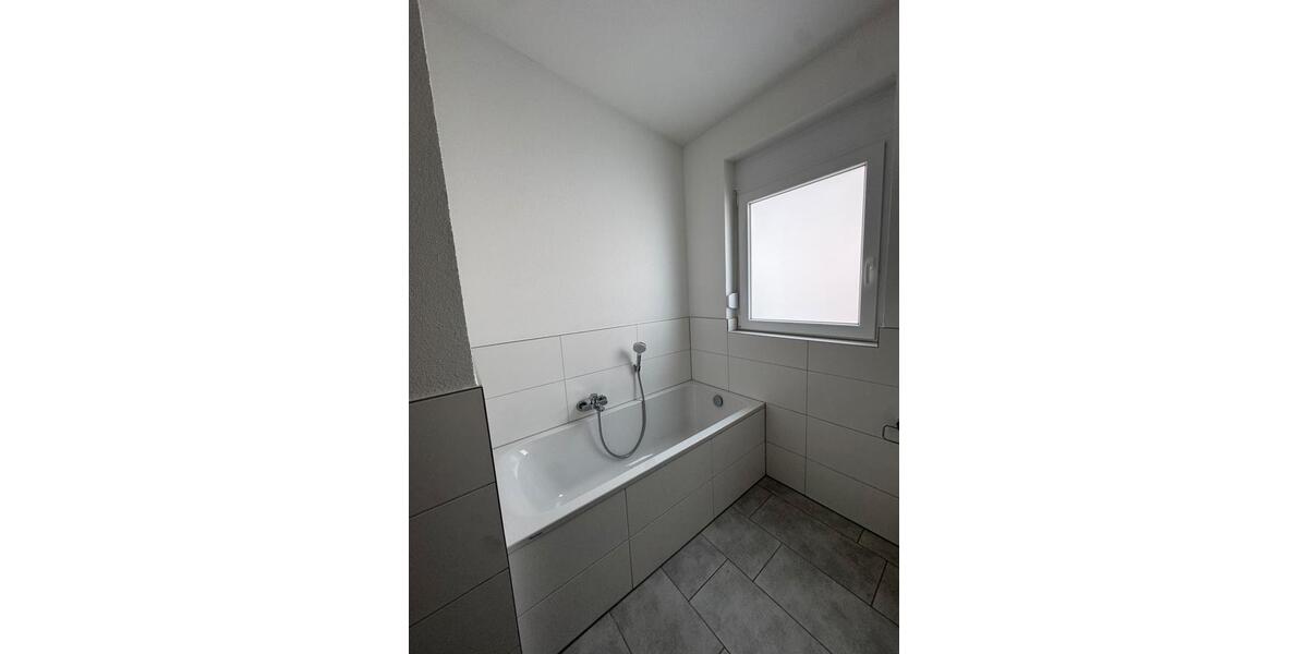 Dachgeschoßwohnung Hechingen - 3 Zimmer, 93 m&sup2;, 1.280&euro; | Angebot:26223620
