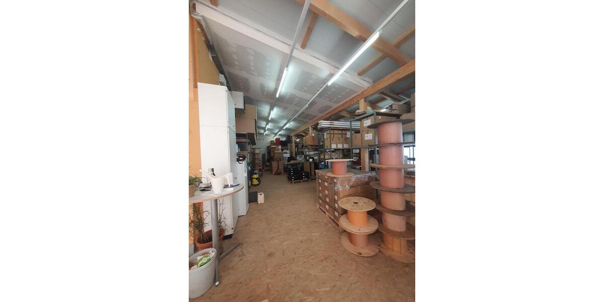 Provisionsfrei* Moderne Gewerbeimmobilie mit Büro, Wohnung und Halle - KfW 70, Solaranlage, hochwertige Ausstattung - Gewerbeobjekt Altdorf | Angebot:23812378