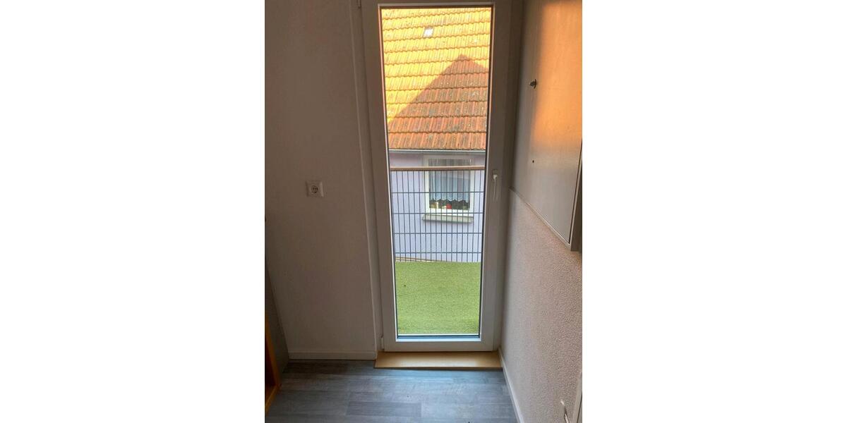 Etagenwohnung Rottenburg am Neckar - 4 Zimmer, 60 m&sup2;, 700&euro; | Angebot:25942981