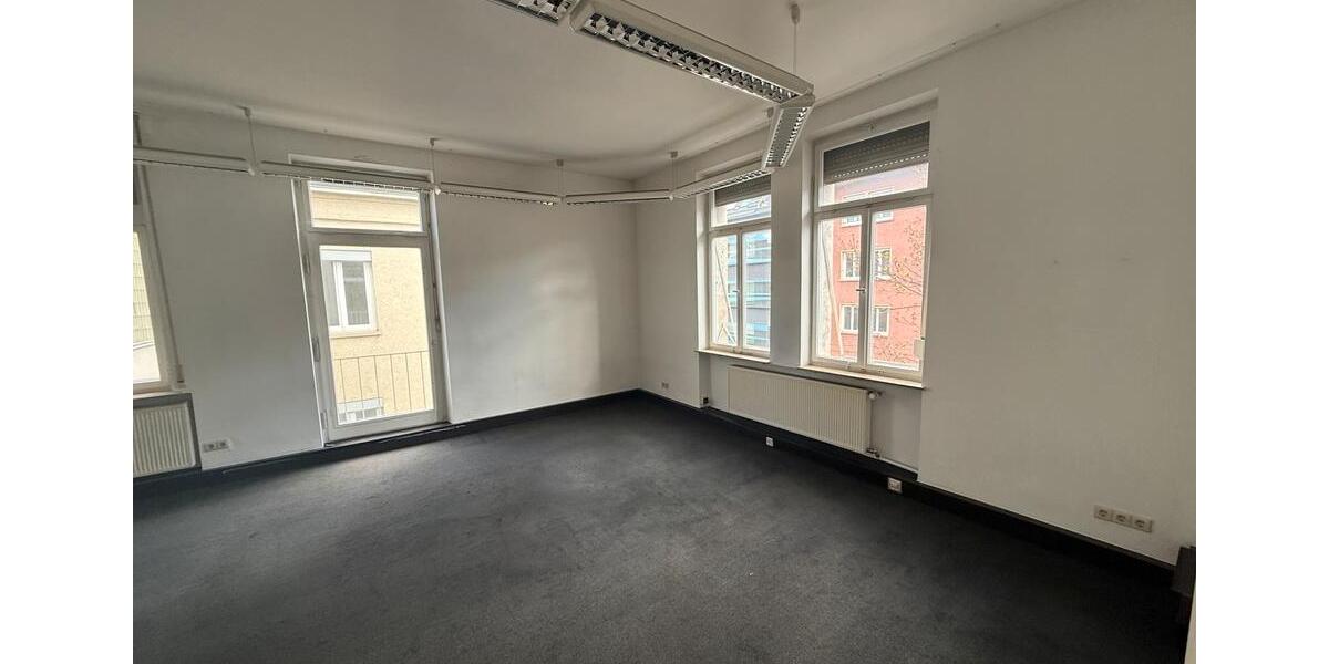 Gewerbeobjekt Stuttgart - 400&euro; | Angebot:25920380