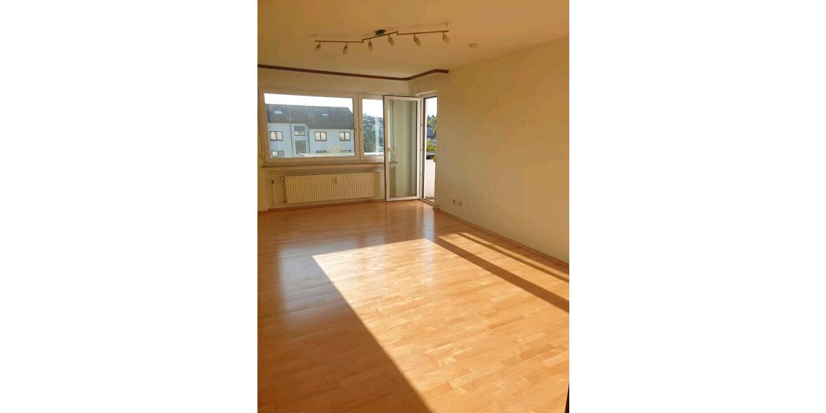 Etagenwohnung Eningen unter Achalm - 3 Zimmer, 74 m&sup2;, 240.000&euro; | Angebot:25080481