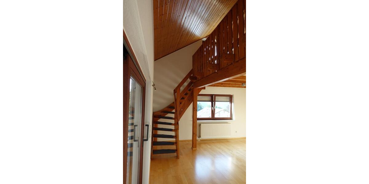 Maisonettenwohnung Kirchentellinsfurt - 4.5 Zimmer, 130 m&sup2;, 1.700&euro; | Angebot:25642653