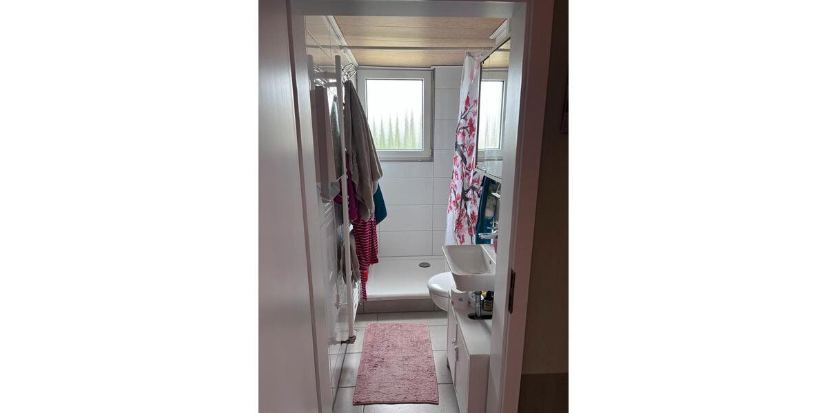 Doppelhaushälfte Herrenberg - 9 Zimmer, 178 m&sup2;, 685.000&euro; | Angebot:27080979