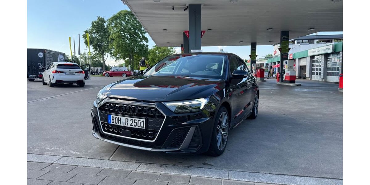 Audi A1 138.603 km 16.000 &euro; Stuttgart 70567