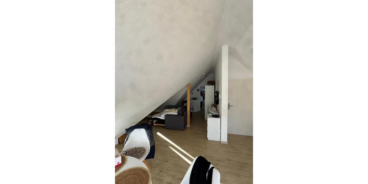 Dachgeschoßwohnung Neuffen - 2 Zimmer, 48 m&sup2;, 740&euro; | Angebot:24875416