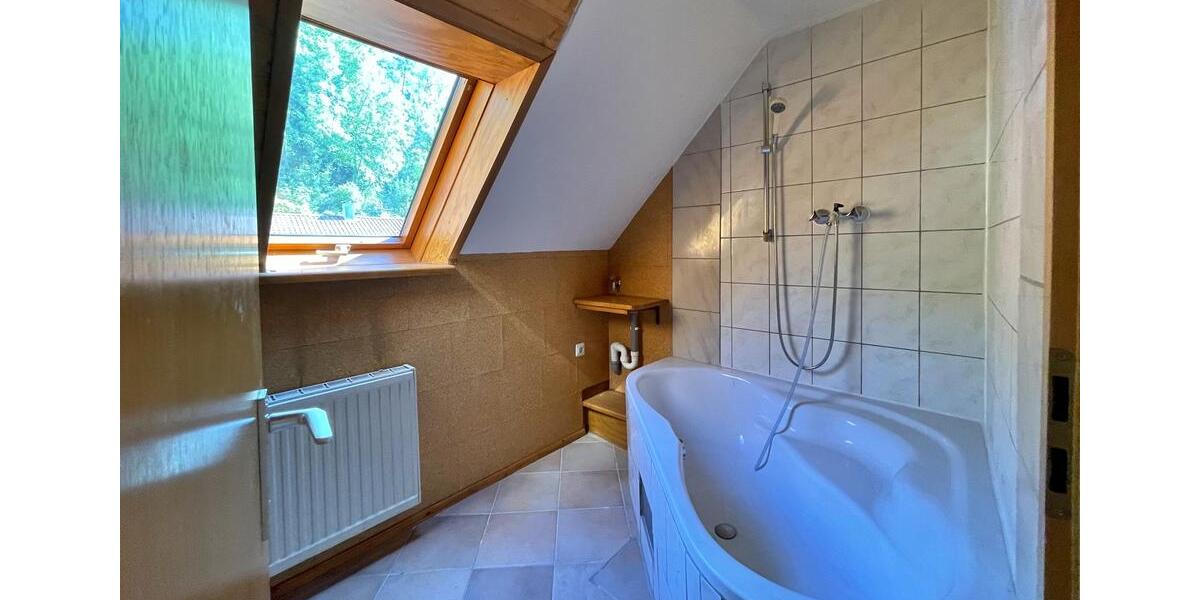 Mehrfamilienhaus, Wohnhaus Horb am Neckar - 11 Zimmer, 220 m&sup2;, 2.900&euro; | Angebot:25920770