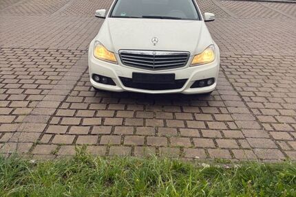 Mercedes-Benz C 200 215.000 km 8.500 &euro; Reutlingen 72766