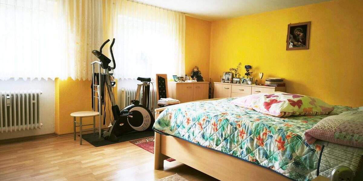 Etagenwohnung Herrenberg - 4 Zimmer, 104 m&sup2;, 319.000&euro; | Angebot:25746450