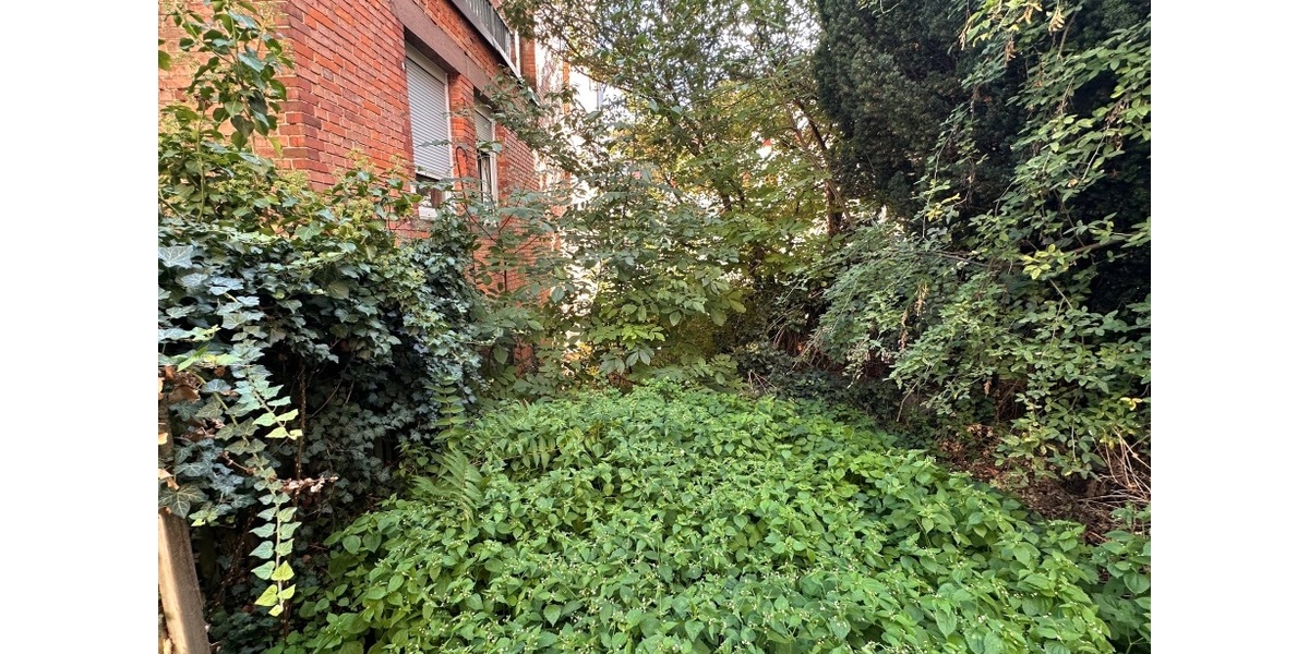 Gepflegte 3-Zi.-Altbauwohnung mit Balkon und großer Terrasse in Stuttgart-West - Erdgeschoßwohnung Stuttgart Stuttgart-West (Stadtbezirk) | Angebot:27505240