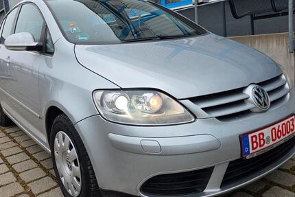 VW Golf 148.000 km 3.660 &euro; Holzgerlingen 71088