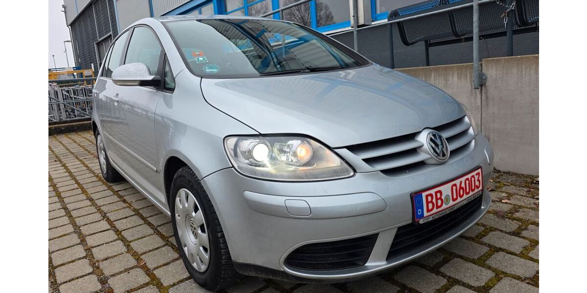 VW Golf 148.000 km 3.660 &euro; Holzgerlingen 71088