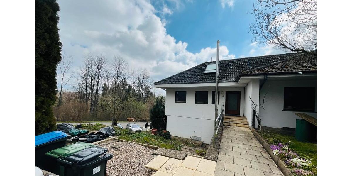 Doppelhaushälfte Tübingen - 4 Zimmer, 126 m&sup2;, 1.500&euro; | Angebot:25963885